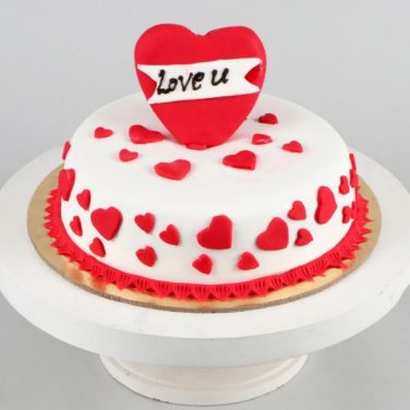 Love Valentine Cake