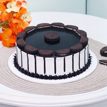 Oreo Biscuit Cake