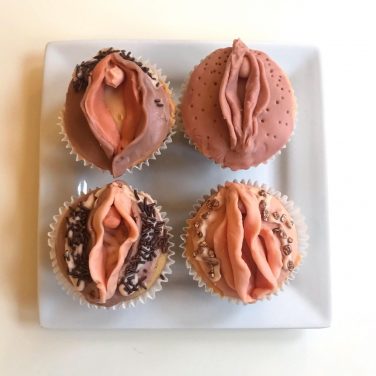 Vagina Cupcakes [Set of 6]