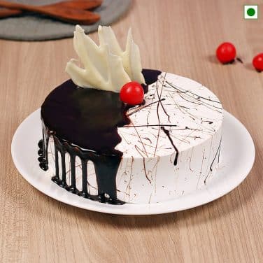 Luscious Choco Vanilla Cake