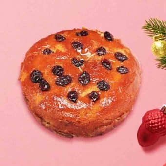 Plum Cake with Raisins